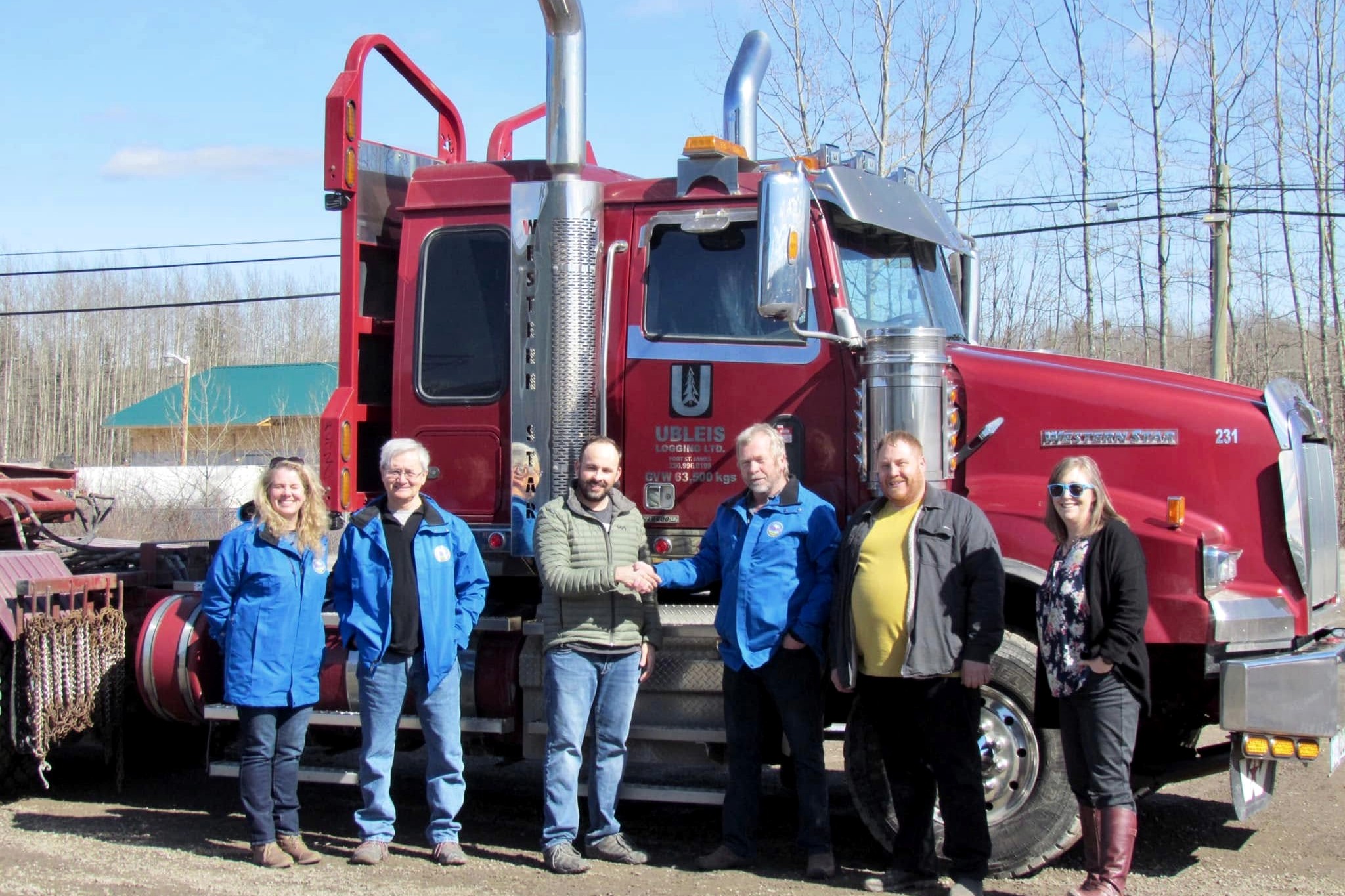 Search and Rescue members with the Ubleis team